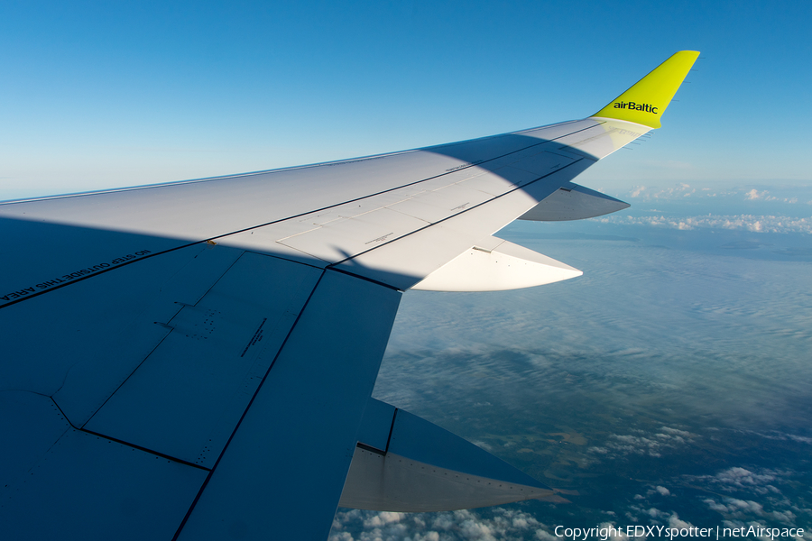 airBaltic Airbus A220-300 (YL-CSJ) | Photo 395517