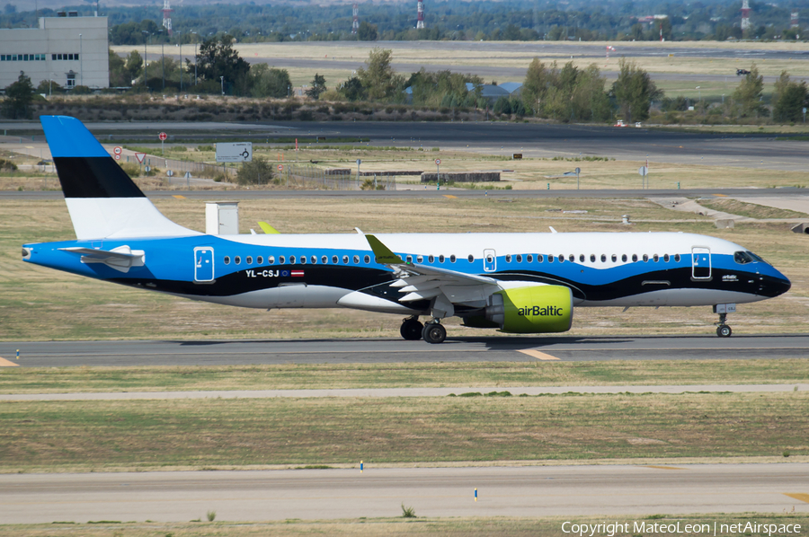 airBaltic Airbus A220-300 (YL-CSJ) | Photo 350231