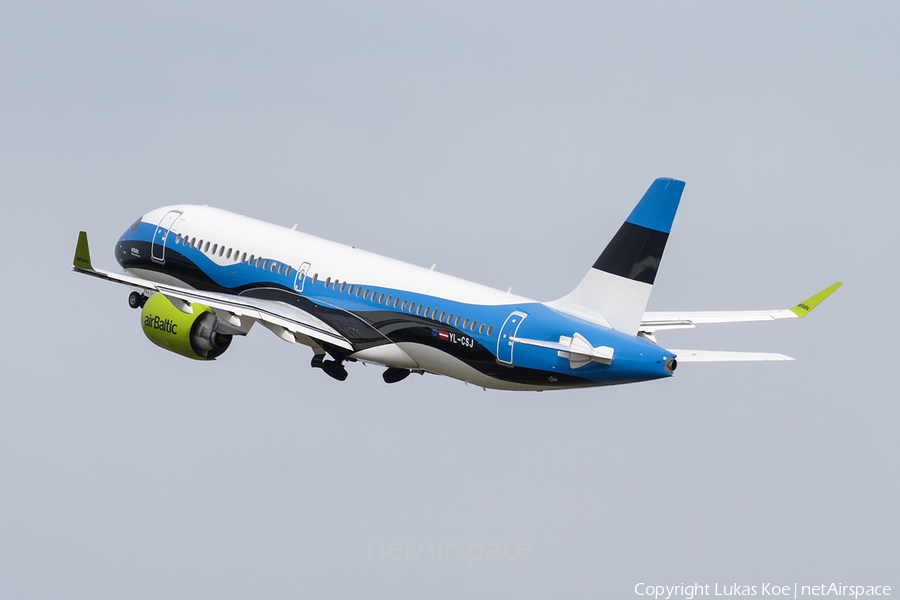 airBaltic Airbus A220-300 (YL-CSJ) | Photo 381367