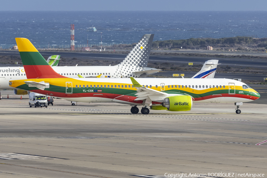 airBaltic Airbus A220-300 (YL-CSK) | Photo 664342