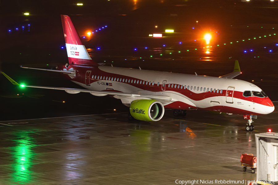 airBaltic Airbus A220-300 (YL-CSL) | Photo 366114