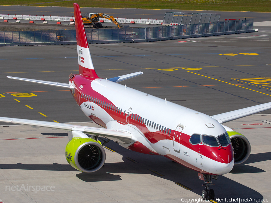 airBaltic Airbus A220-300 (YL-CSL) | Photo 391338