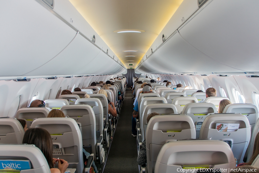 airBaltic Airbus A220-300 (YL-CSM) | Photo 395458