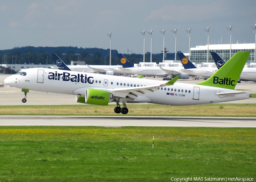 airBaltic Airbus A220-300 (YL-CSM) | Photo 401084