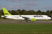 airBaltic Airbus A220-300 (YL-CSN) at  Hamburg - Fuhlsbuettel (Helmut Schmidt), Germany