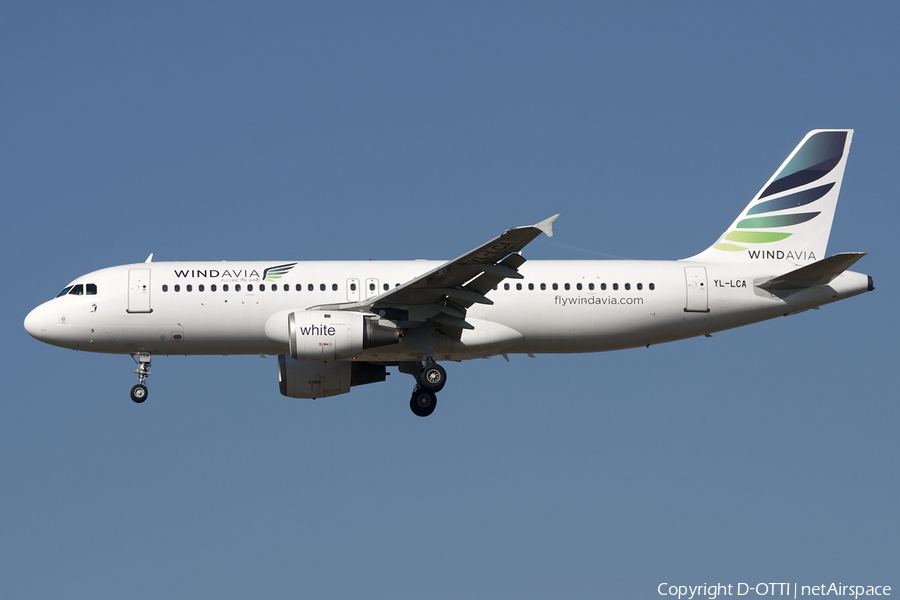 Windavia Airbus A320-211 (YL-LCA) | Photo 434137