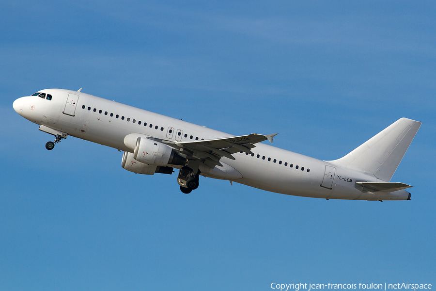 SmartLynx Airlines Airbus A320-211 (YL-LCM) | Photo 92158