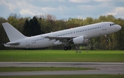 SmartLynx Airlines Airbus A320-214 (YL-LCO) at  Hamburg - Fuhlsbuettel (Helmut Schmidt), Germany