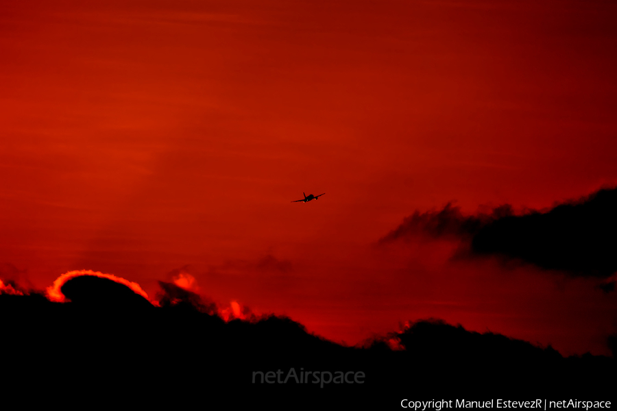 SmartLynx Airlines Airbus A320-214 (YL-LCO) | Photo 133004