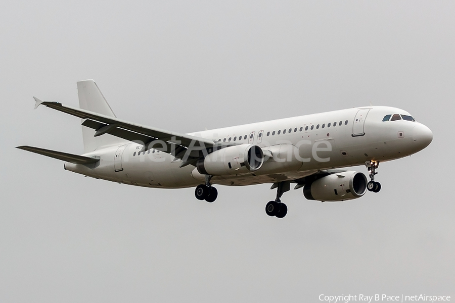 SmartLynx Airlines Airbus A320-232 (YL-LDE) | Photo 503715