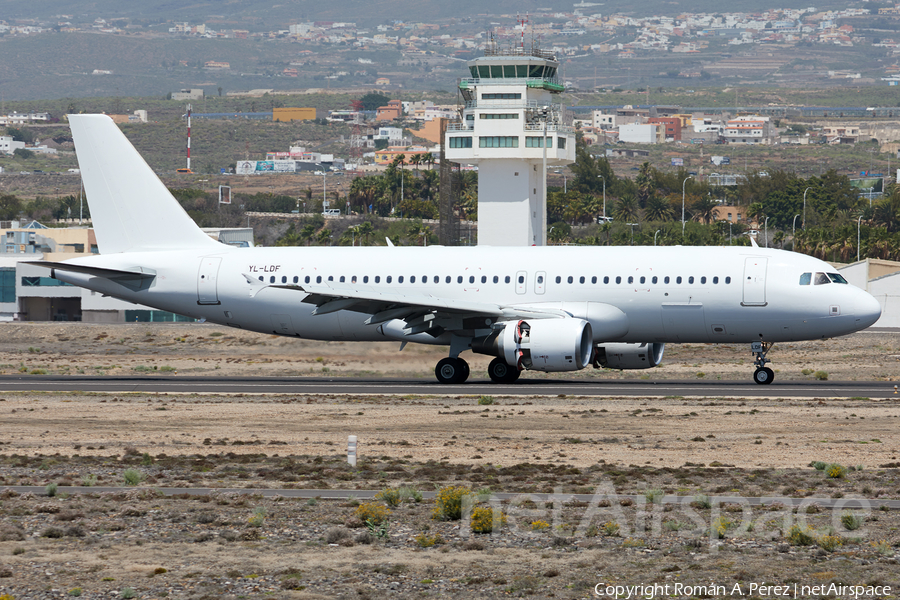 SmartLynx Airlines Airbus A320-214 (YL-LDF) | Photo 504558
