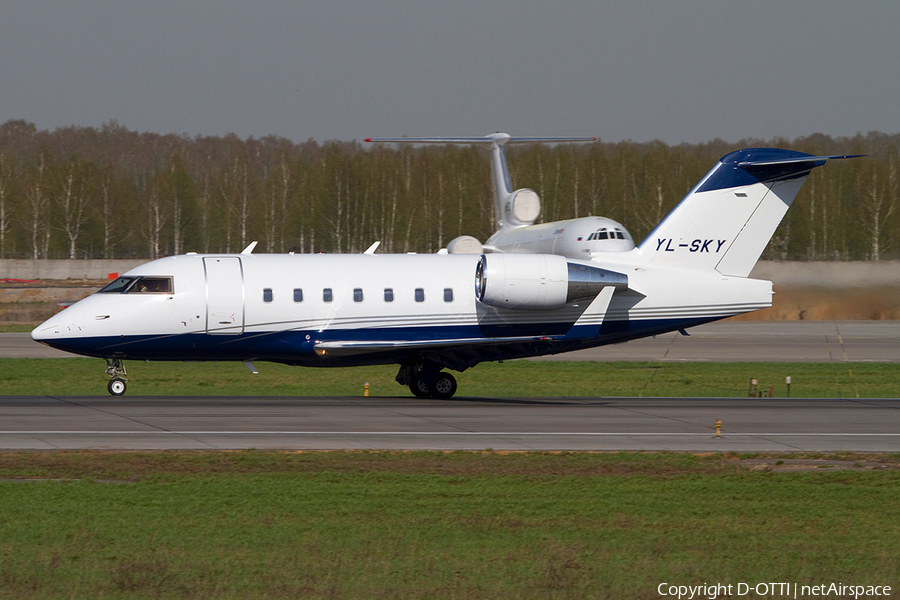 VIP Avia Bombardier CL-600-2B16 Challenger 604 (YL-SKY) | Photo 383331