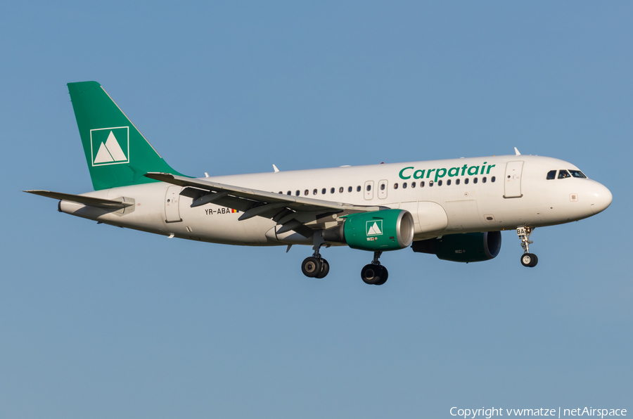 Carpatair Airbus A319-111 (YR-ABA) | Photo 565884