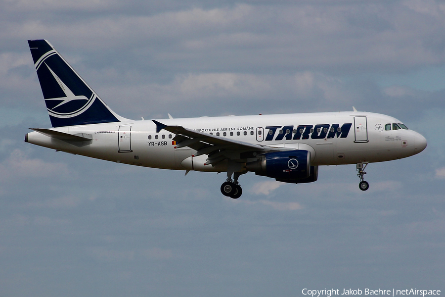 TAROM Airbus A318-111 (YR-ASB) | Photo 185569