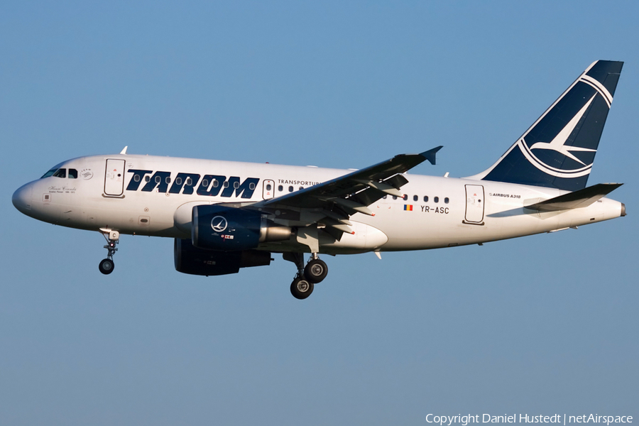 TAROM Airbus A318-111 (YR-ASC) | Photo 614039