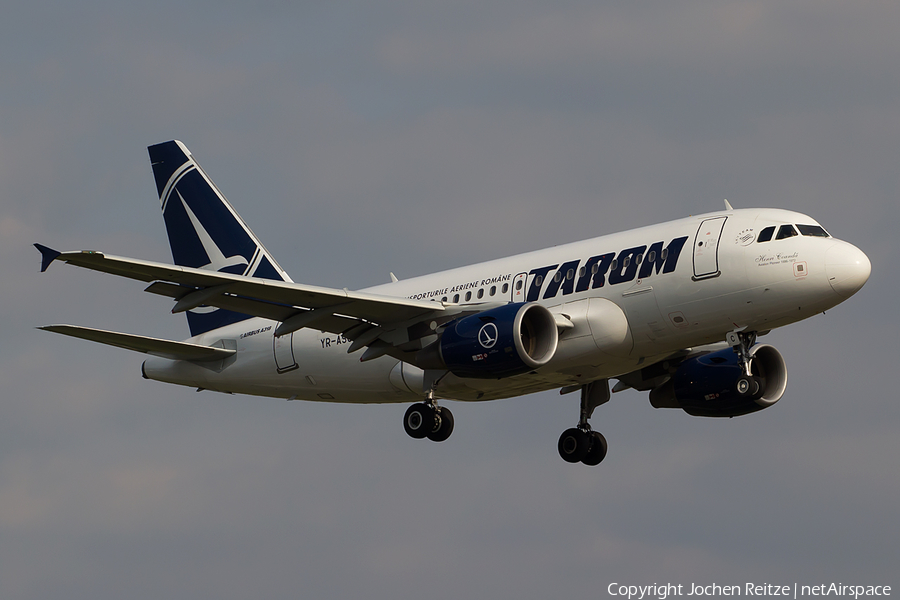 TAROM Airbus A318-111 (YR-ASC) | Photo 77401