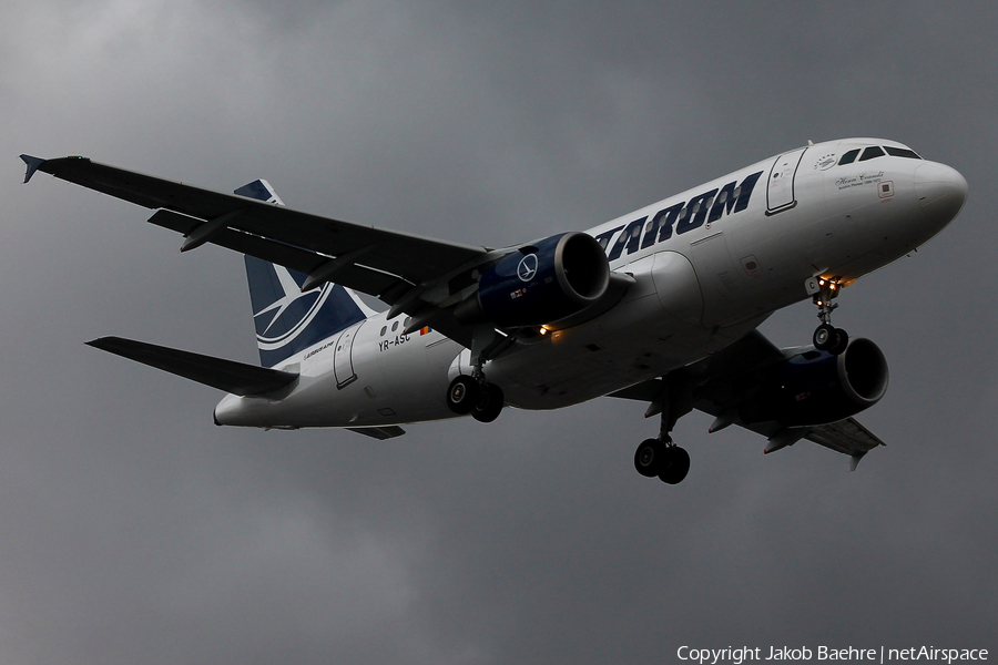 TAROM Airbus A318-111 (YR-ASC) | Photo 183752