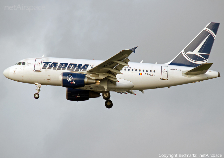 TAROM Airbus A318-111 (YR-ASC) | Photo 41467