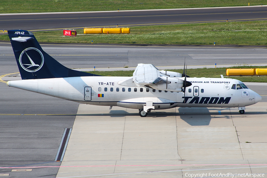 TAROM ATR 42-500 (YR-ATE) | Photo 148050