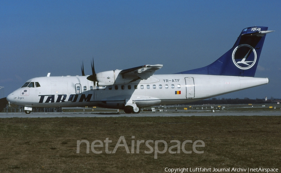 TAROM ATR 42-500 (YR-ATF) | Photo 415779