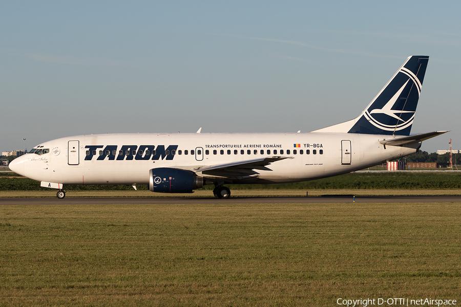 TAROM Boeing 737-38J (YR-BGA) | Photo 605896
