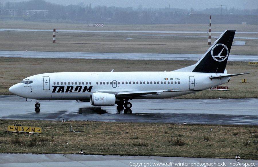 TAROM Boeing 737-38J (YR-BGA) | Photo 439225