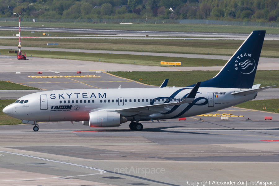 TAROM Boeing 737-78J (YR-BGF) | Photo 162262
