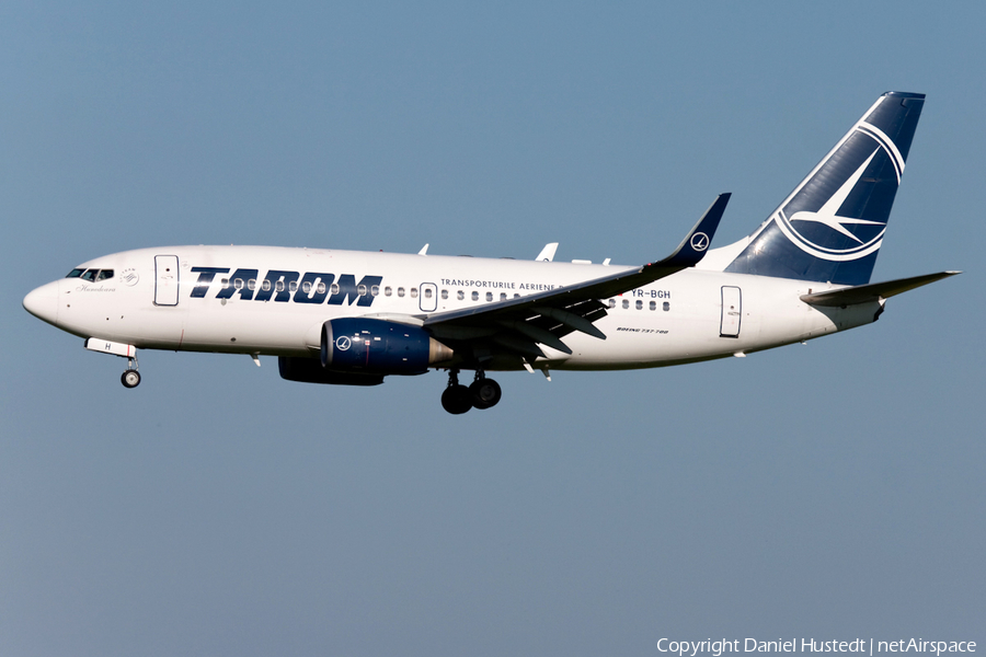 TAROM Boeing 737-78J (YR-BGH) | Photo 479997
