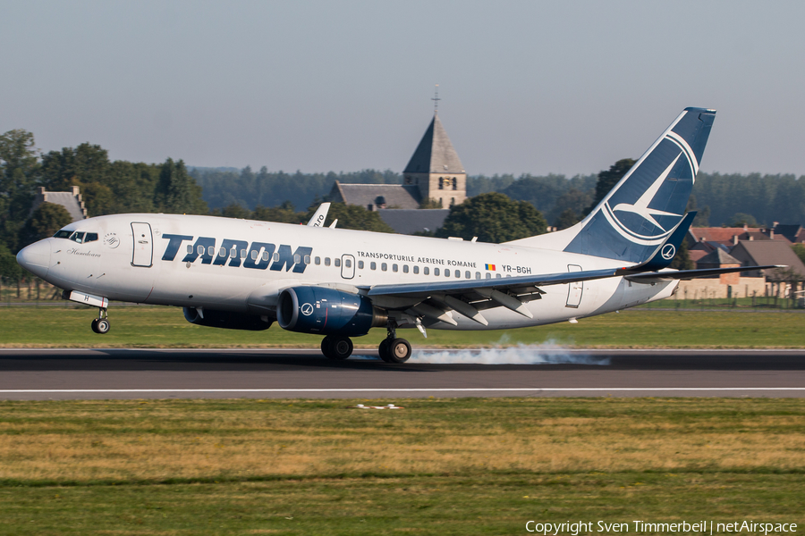 TAROM Boeing 737-78J (YR-BGH) | Photo 262438