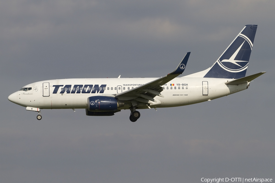 TAROM Boeing 737-78J (YR-BGH) | Photo 437898