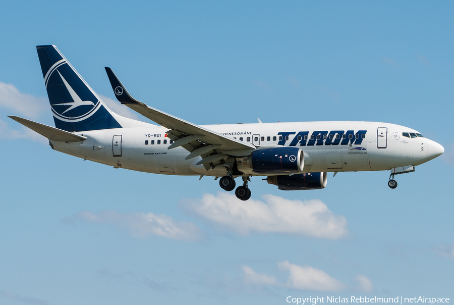 TAROM Boeing 737-78J (YR-BGI) | Photo 339875