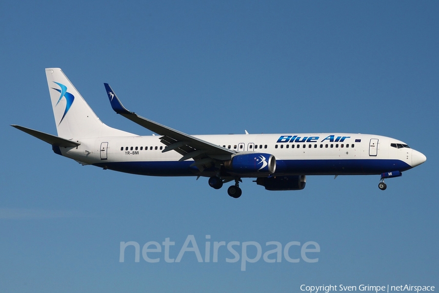 Blue Air Boeing 737-8K5 (YR-BMI) | Photo 165013