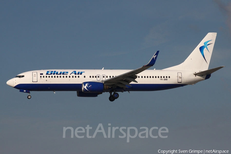 Blue Air Boeing 737-8K5 (YR-BMI) | Photo 168835