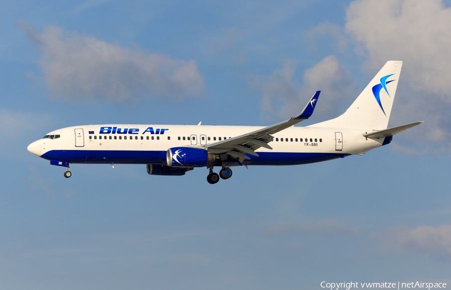 Blue Air Boeing 737-8K5 (YR-BMI) | Photo 168941