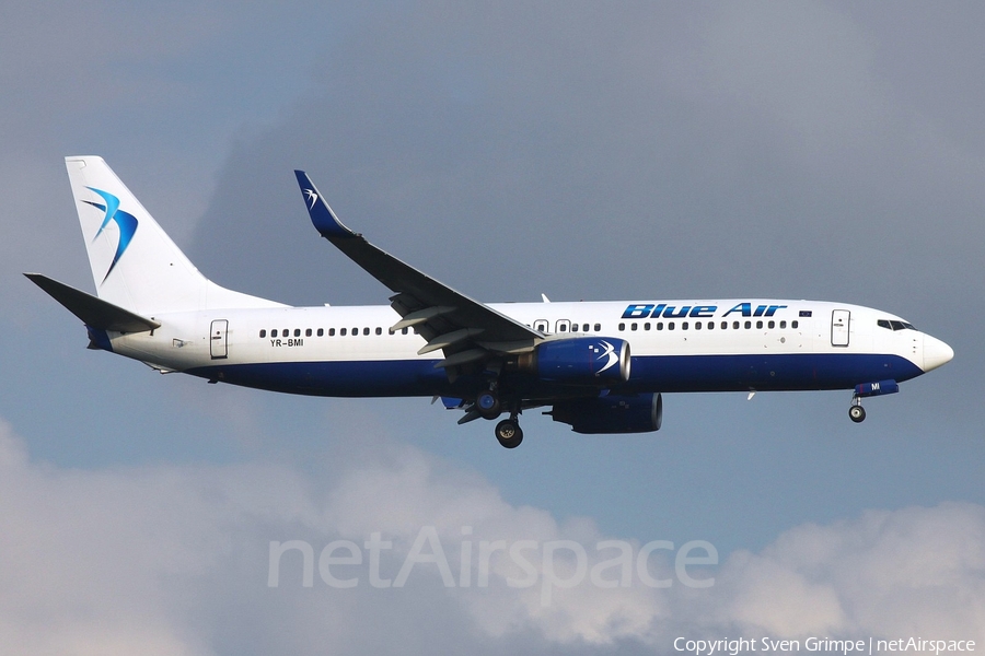 Blue Air Boeing 737-8K5 (YR-BMI) | Photo 181280