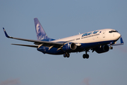 Blue Air Boeing 737-883 (YR-BMP) at  Hamburg - Fuhlsbuettel (Helmut Schmidt), Germany