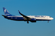 Blue Air Boeing 737-883 (YR-BMP) at  Hamburg - Fuhlsbuettel (Helmut Schmidt), Germany