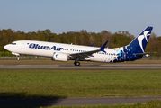 Blue Air Boeing 737-8 MAX (YR-MXB) at  Hamburg - Fuhlsbuettel (Helmut Schmidt), Germany