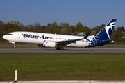 Blue Air Boeing 737-8 MAX (YR-MXB) at  Hamburg - Fuhlsbuettel (Helmut Schmidt), Germany