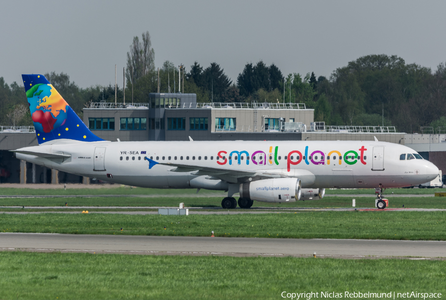 Small Planet Airlines Airbus A320-231 (YR-SEA) | Photo 240773