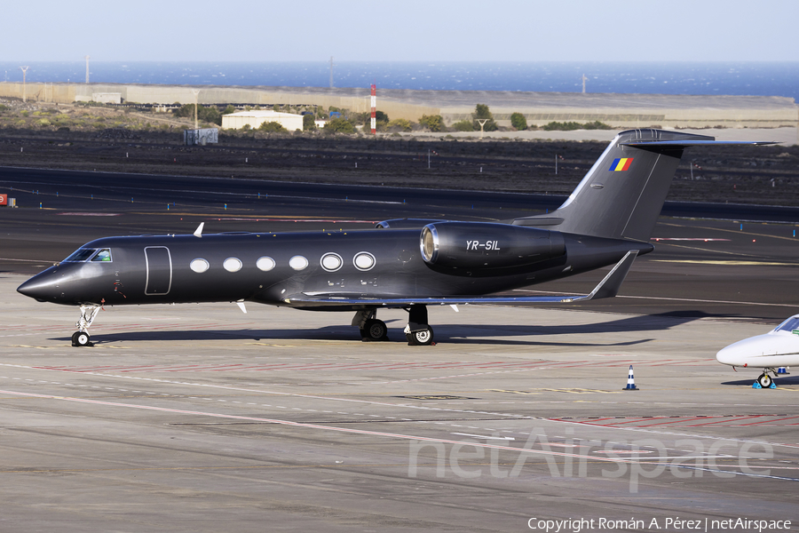 FlyOne Romania Gulfstream G-IV-X (G450) (YR-SIL) | Photo 676796