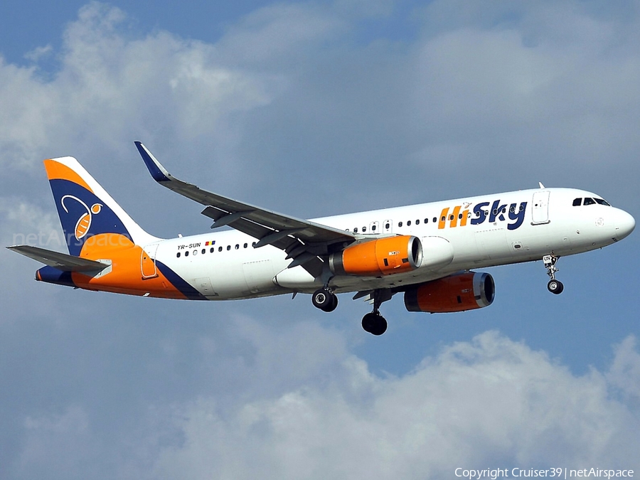 HiSky Europe Airbus A320-232 (YR-SUN) | Photo 644125