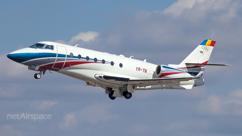 Tiriac Air Gulfstream G200 (YR-TII) at  Hamburg - Fuhlsbuettel (Helmut Schmidt), Germany