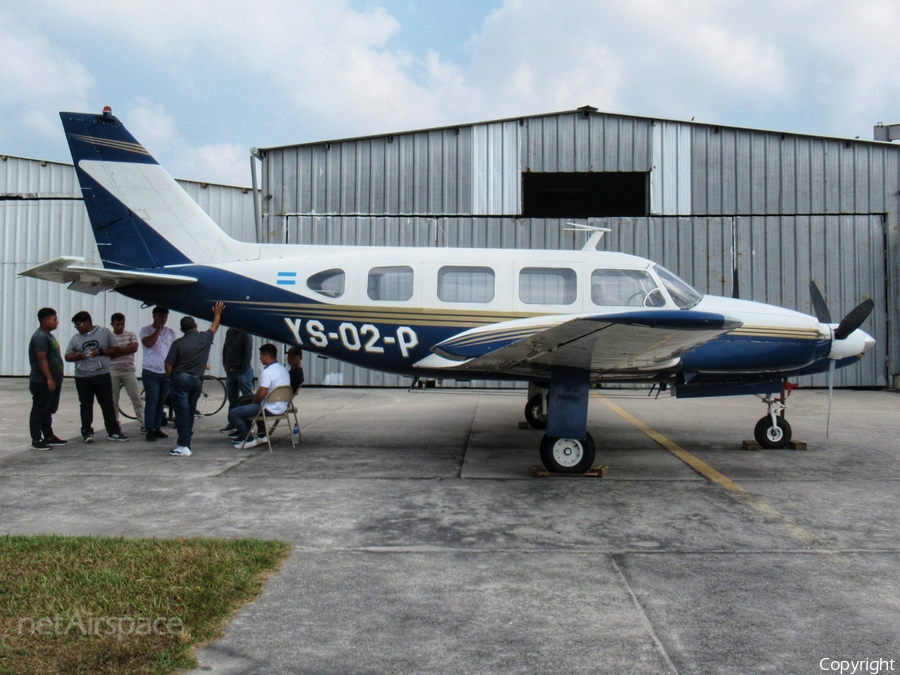 (Private) Piper PA-31 Navajo (YS-02-P) | Photo 374495