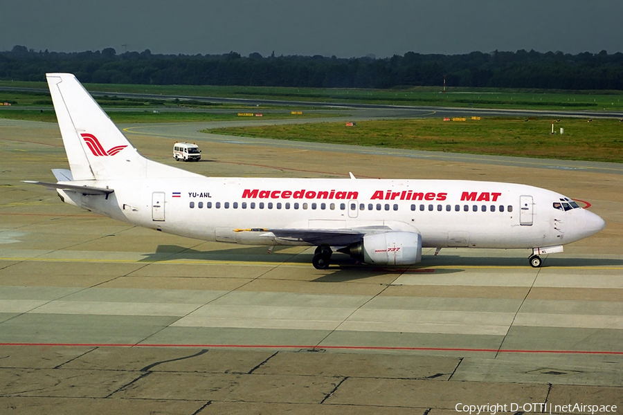 MAT - Macedonian Airlines Boeing 737-3H9 (YU-ANL) | Photo 280429