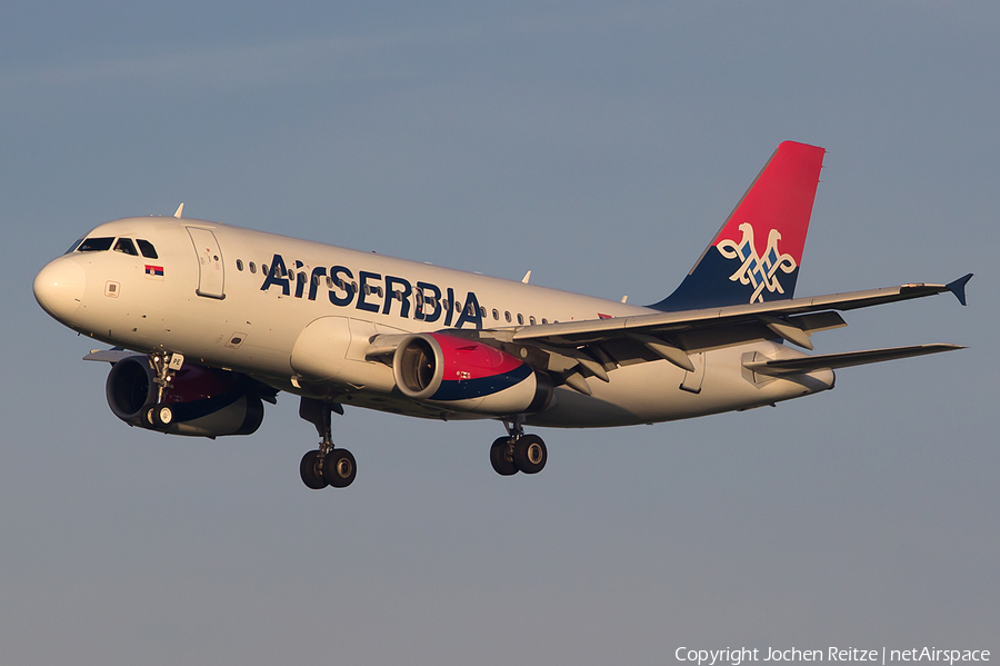 Air Serbia Airbus A319-132 (YU-APE) | Photo 61012