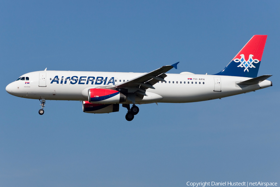 Air Serbia Airbus A320-232 (YU-APH) | Photo 515872