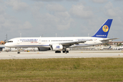 Santa Barbara Airlines Boeing 757-236 (YV2242) at  Miami - International, United States