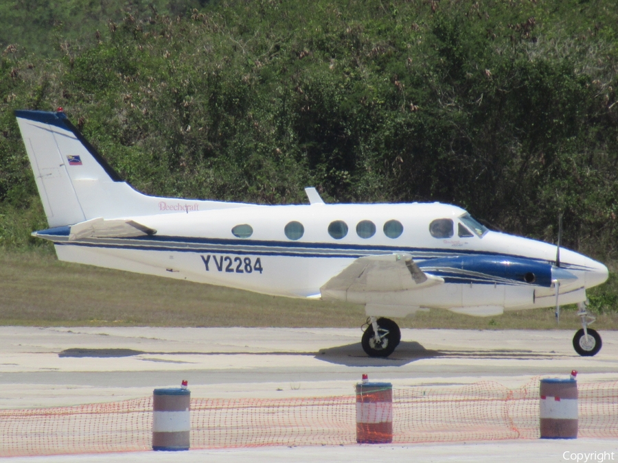 (Private) Beech B90 King Air (YV2284) | Photo 315437