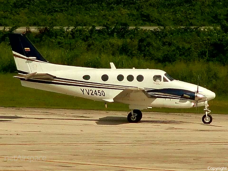 (Private) Beech C90GT King Air (YV2450) | Photo 659982